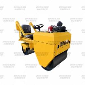 FVR850座駕式壓路機(jī)